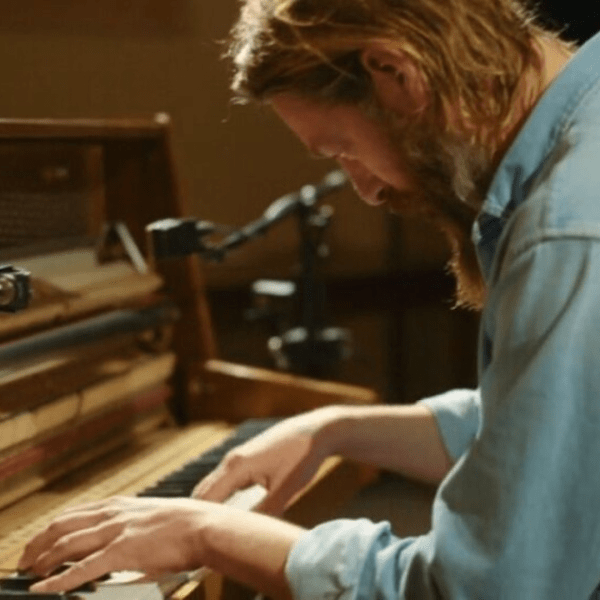 Jope Beving: Een Lichtend Voorbeeld in de Hedendaagse Klassieke Muziek